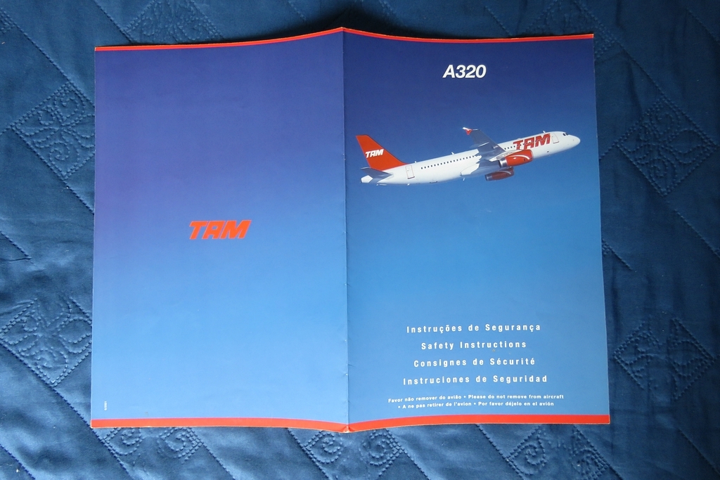 Safety card TAM (Brasil) Airbus A320 (6/2001)